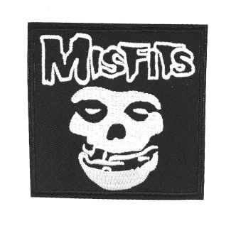 Parche Bordado Termoadhesivo Misfits Cuadrado 8,5 cm-Gemelolandia