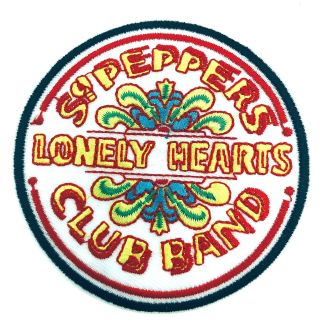 Parche Bordado Termoadhesivo St Peppers Lonely Hearts The Beatles 8 cm - Gemelolandia
