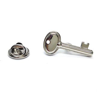 Pin de Solapa Llave 3D Plateada