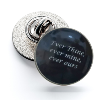 Pin de Solapa Magglass Ever Thine, Ever Mine, Ever Ours - Gemelolandia