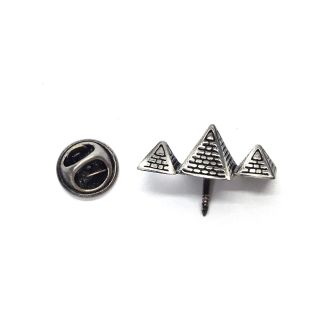 Pin de Solapa Pirámides de Giza 3D 01