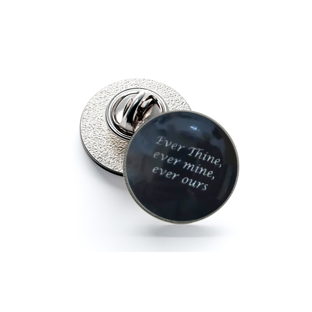 Pin de Solapa Magglass Ever Thine, Ever Mine, Ever Ours - Gemelolandia